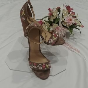 Charlotte Russe embroidered floral sandals heels 8